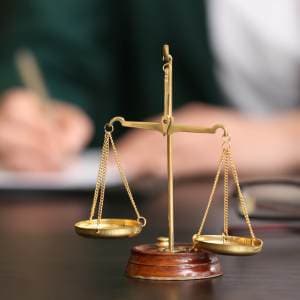 قوانین و مقررات